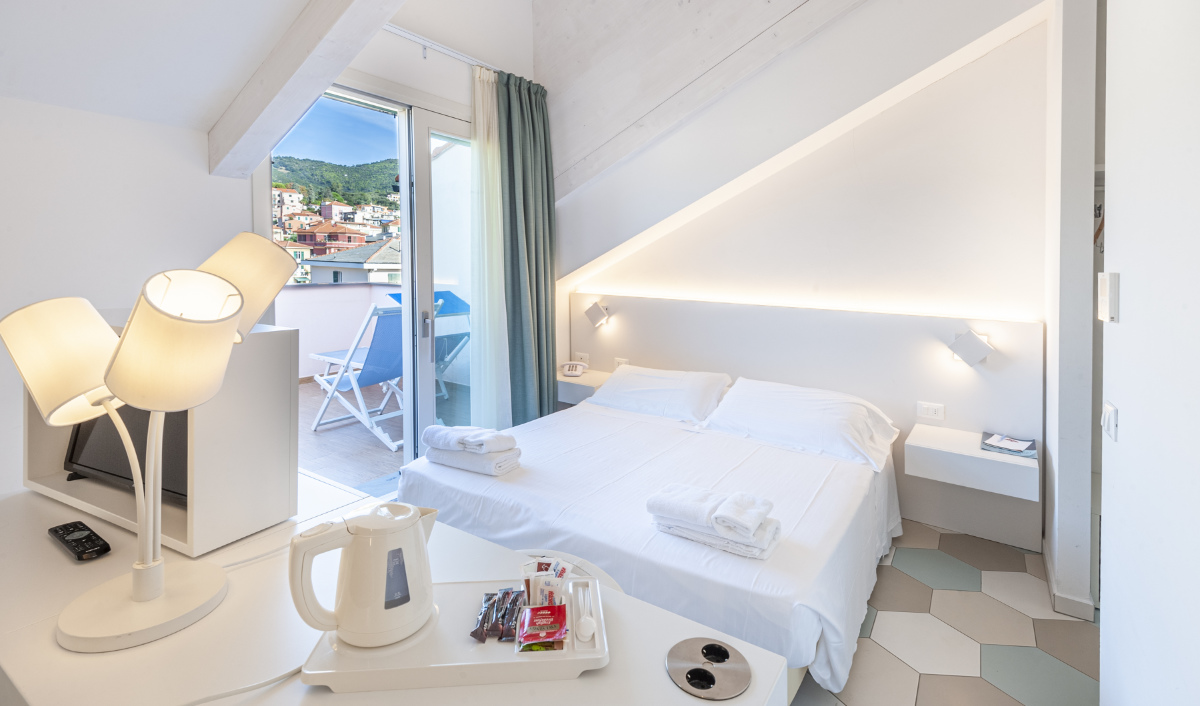 superior hotel melograno spotorno